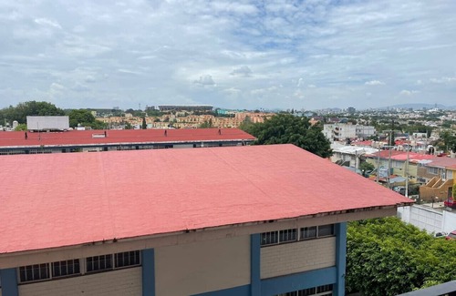 Guadalajara Municipality Apartment | Practical and Well Located Apartment, Close to the Stadium