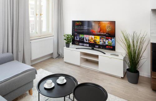 Nusle Apartment | Prague Days - Minimalist Apartment - Easy City Access