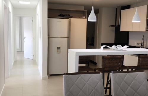 Governador Celso Ramos Apartment | Praia Palmas - 3-bedroom beachfront apartment