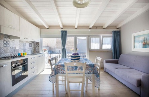Terrasini House | Praiola