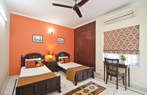 Hauz Khas Hotel | Prakash Kutir B&B