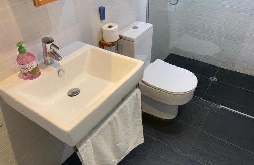 Pineda de Mar Apartment | Precioso apartamento en primera linea de mar Beautiful apartment on the first line of the sea