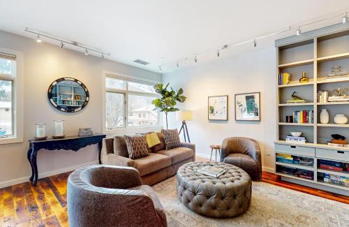 Jackson Apartment | Precious Pearl