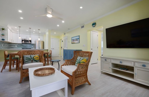Sanibel House | Premier Beachfront Residence at Villa Sanibel