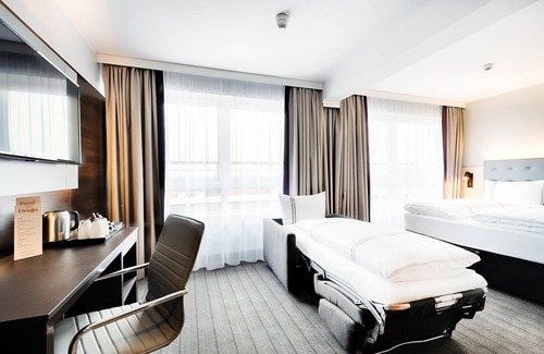 Neukoelln Hotel | Premier Inn Berlin City Süd
