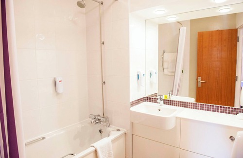 Central Milton Keynes Hotel | Premier Inn Milton Keynes Central - Xscape