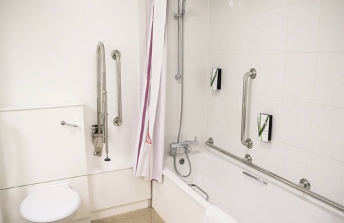 Central Milton Keynes Hotel | Premier Inn Milton Keynes Central - Xscape