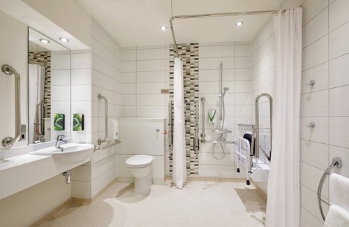 Central Milton Keynes Hotel | Premier Inn Milton Keynes Central - Theatre District
