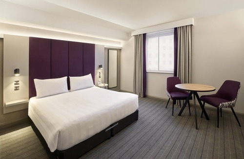 West Thurrock Hotel | Premier Inn Thurrock East