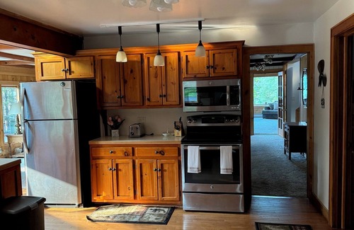 Cranesville House | Premier Sacandaga Lake Vacation Home.