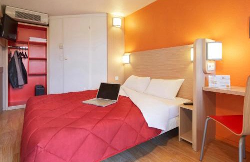 Les Mousseaux Hotel | Premiere Classe Villepinte Centre - Parc des Expositions
