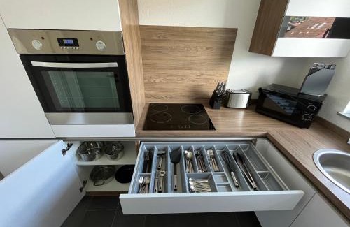 Wasseralfingen Apartment | Premium Apartment 75qm 3 Zimmer Küche, Balkon, Smart TV, WiFi