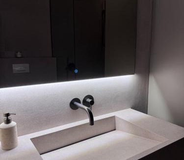 Riscani Apartment | Premium - Apartments Clock Tower