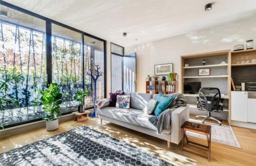 Fitzroy Apartment | Premium Executive Apt in the Heart of Fitzroy