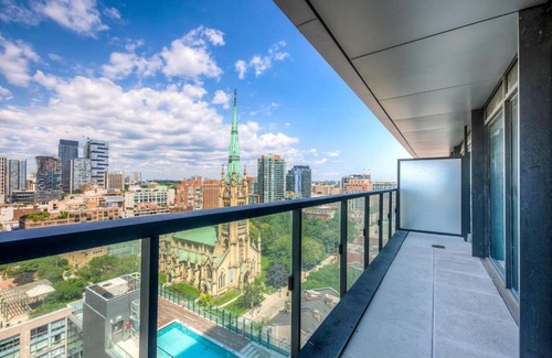 St. Lawrence House | Premium Hotel-Style Studio in Downtown Toronto