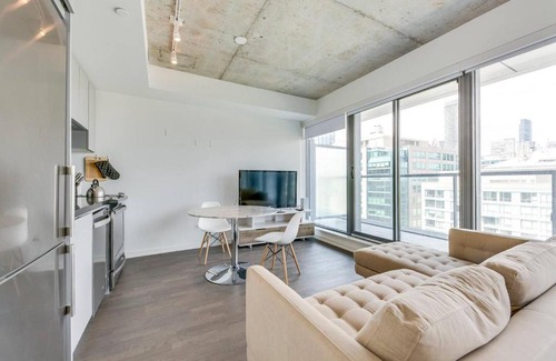 St. Lawrence House | Premium Hotel-Style Studio in Downtown Toronto