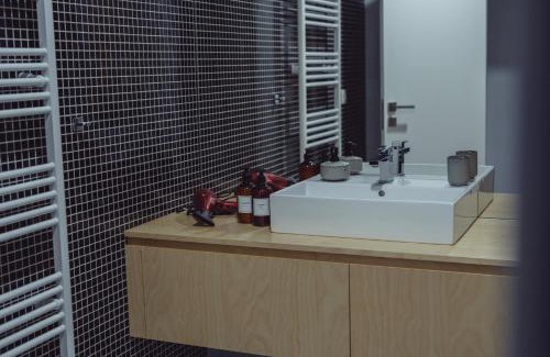 Nivy Apartment | Premium Loft ǀ 2-Bedrooms, AC, 85 sqm, Free Parking