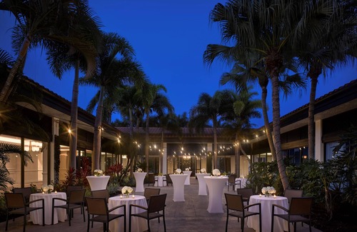 Hunt Club Cottage | Premium Luxury Coastal Cottage w/ Breathtaking Resort Amenities in Palm Beaches