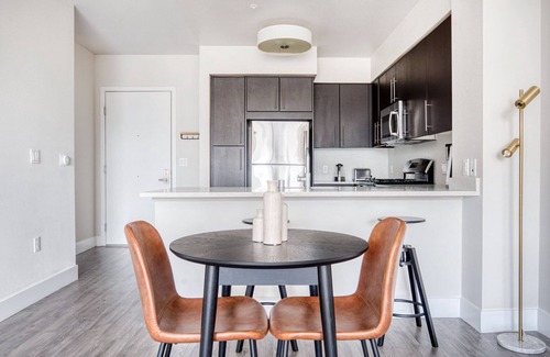 Centennial Apartment | Premium Redwood City 1BR w/Gym, Parking, walk to Caltrain, by Blueground