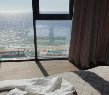 Odessa Apartment | PREMIUM Seaview Apartment 50 meters from the beach Роскошные апартаменты с прямым видом на море в 50 метрах от пляжа CF Odessa