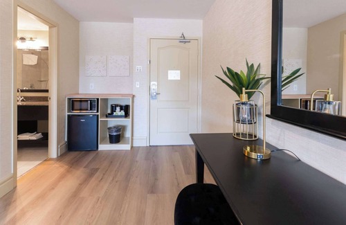 East Kootenay Hotel | Prestige Rocky Mountain Resort Cranbrook, WorldHotels Crafted