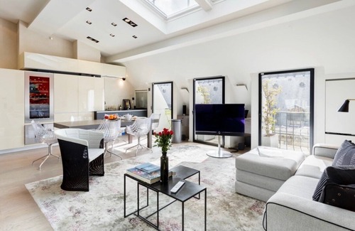Palais-Royal Apartment | Prestige sur Louvre et Tuileries