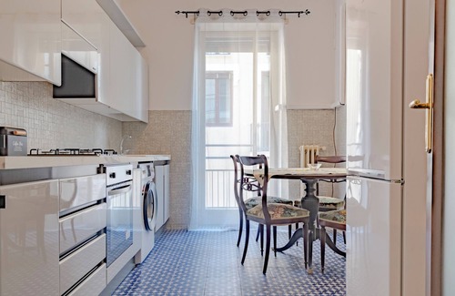 Picanello-Ognina-Barriera-Canalicchio Apartment | Prestigious 4 rooms with Netflix and Metro nearby