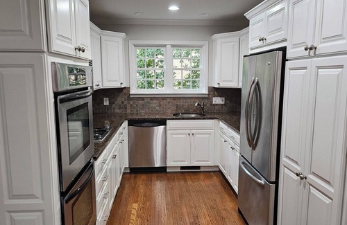 Tuxedo Park House | Prestigious home in Atlanta's Tuxedo Park. Modern design and classic elegance.