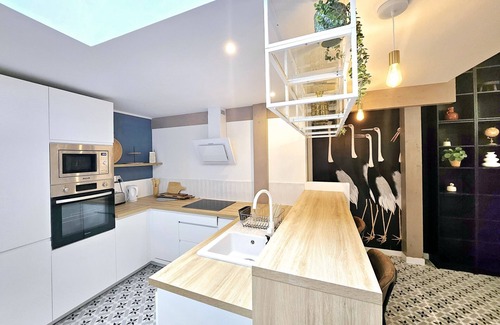 Amiens House | Prestigious house - 10 pers - near train station, town center and Hortillonnages.