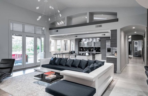 McDowell Ranchos House | Preston by AvantStay 6BR Desert Oasis w/ Basketball Court, Pool & Hot Tub