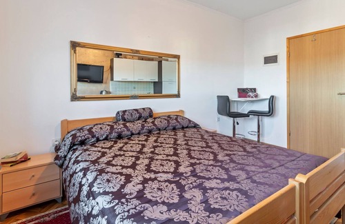 Rovinj Apartment | Pretty Apartment in Rovinj near Sea beach