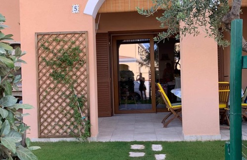 Villasimius Villa | pretty cottage with garden