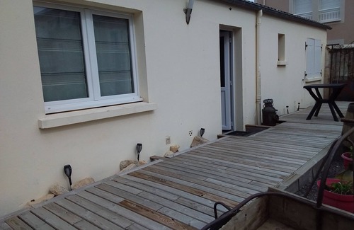 Luc-sur-Mer House | Pretty little house, in a quiet private courtyard 5 minutes from the sea