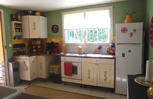Laudun Apartment | Pretty Provençal Apartment w/Private Pool and Summer Kitchen. Pet Friendly!