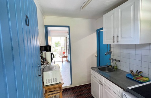 Pointe de la verdure Apartment | Pretty studio between sea and town, quiet and close, garden, 3 min from beach