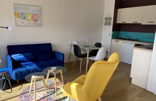 Saint-Cast-le-Guildo Apartment | Pretty tastefully decorated studio in a residence with swimming pool and 150 m from the main beach