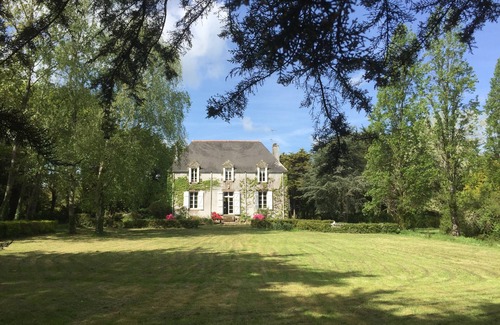 Surzur House | Price down: Magnificent 6-bedroom house 10 minutes from the beach