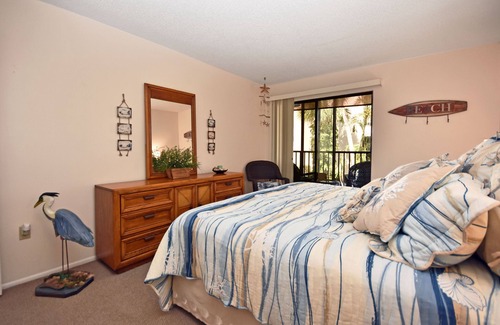Englewood Condo | Price Reduced! Beach to Bay - only 200 steps to the beach!
