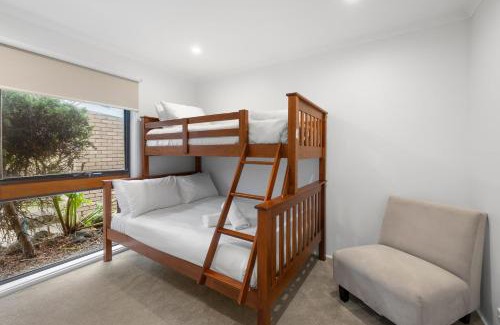 Torquay House | Pride Street Central Unit 7-13