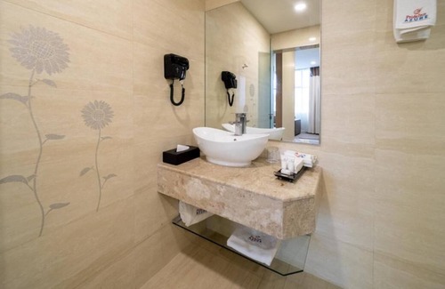 Westlands Bed & Breakfast | PrideInn Azure Hotel Nairobi - 2