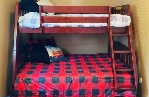 Port Albert Cabin | Primeau Cottage in beautiful Port Albert, Ontario!