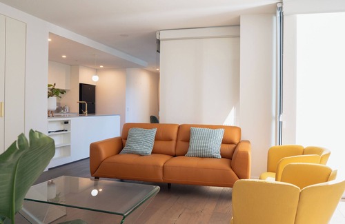 Reid Apartment | Prime canberra CBD 3 Bedroom apartment with one min walk to canberra centre mall