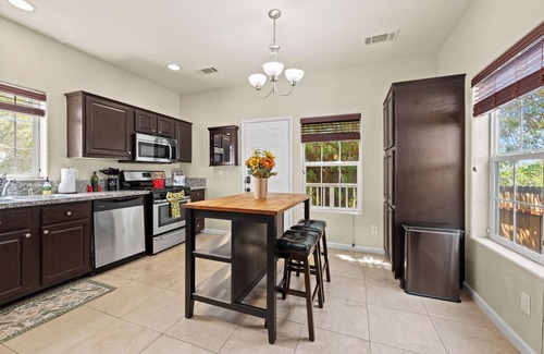 Golden Hill House | Prime Location: Modern Comfort 5 Minutes from Zoo, Beach & Downtown