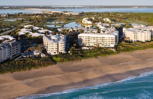 Stuart House | Prime Location! On-site Bar, Short Drive to Harbor Bay Plaza!
