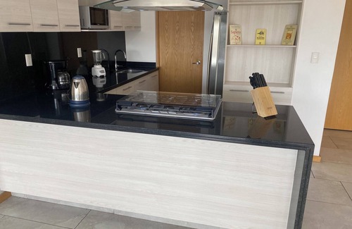 Lafayette Apartment | Prime Location: Pool, Rooftop, Parking, Speed WiFi