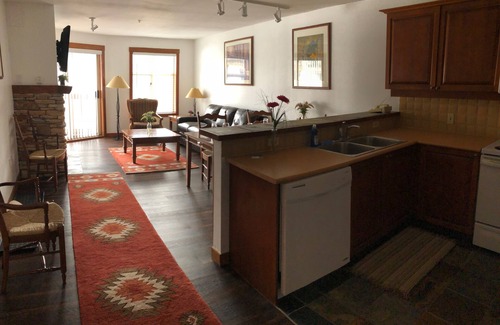 Salt Lake Mountain Resorts Condo | PRIME Location Powderhorn Ski In/Out, Premium Slope and Village Views