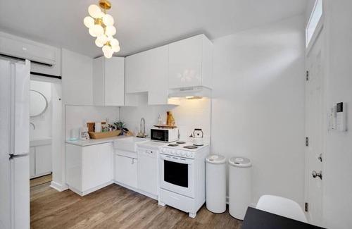 Center City House | Prime Location with a Walk Score 100