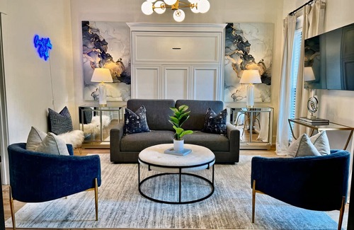 East End House | Prime Walkable Location 5 Kings and 1 Queen