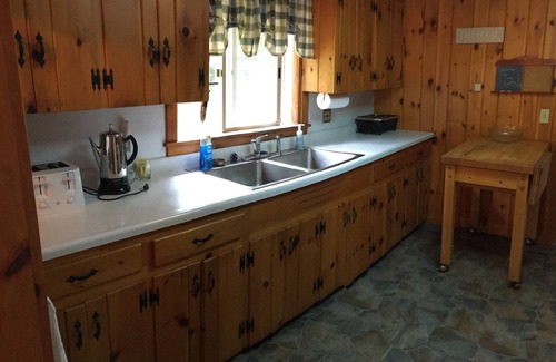Rockwood House | Prime waterfront spot on Moosehead Lake