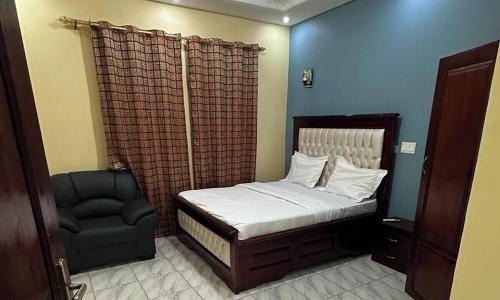 Yaounde Apartment | Primeshare Luxury Apartments with Swimming Pool, Reliable Wi-Fi & Air Conditioning